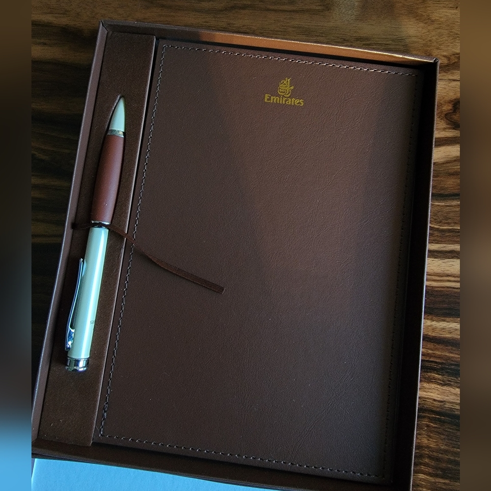 NIB Emirates Airlines First Class Writing Kit